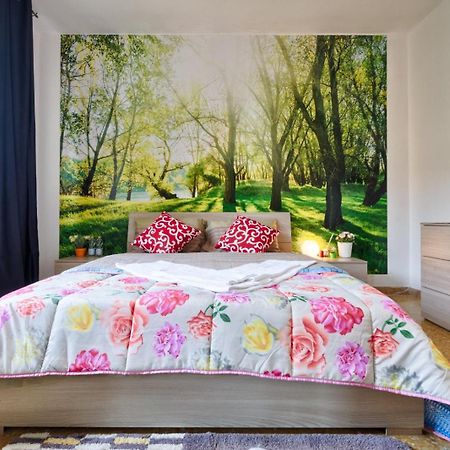 R&R Apartment Μαργκέρα Δωμάτιο φωτογραφία